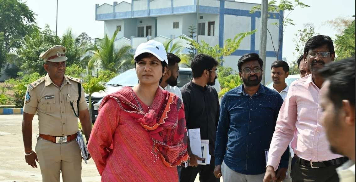 hari-chandana-ias.jpg (1133×578)