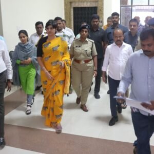 How to Prepare for UPSC While Working: Smart Tips for Working Professionals